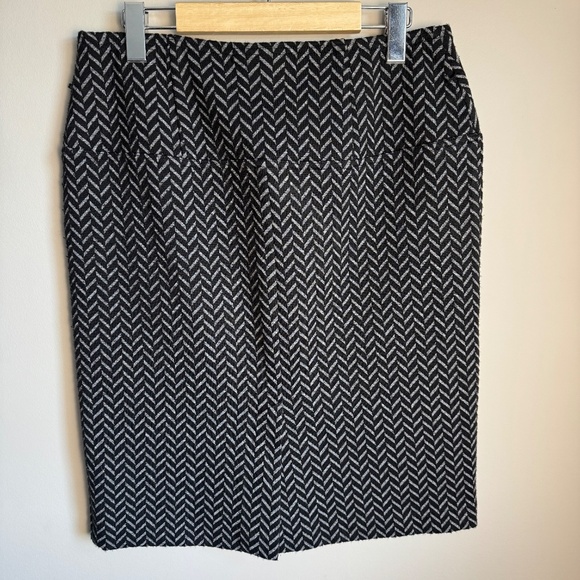 Studio Point‎ Women's Vintage Pull-On Stretchy Mini Skirt Gray/Black Chevron L - Picture 3 of 11